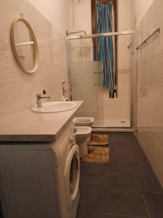 ميلان A Room In A Beautiful Apartment In The City Center المظهر الخارجي الصورة